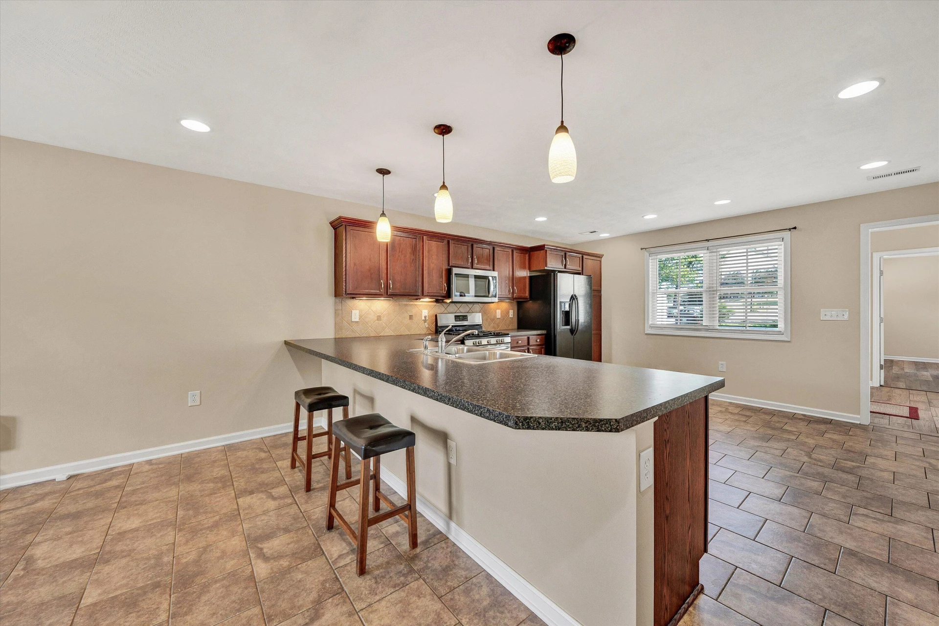 1203 Missouri AVE - Photo 10