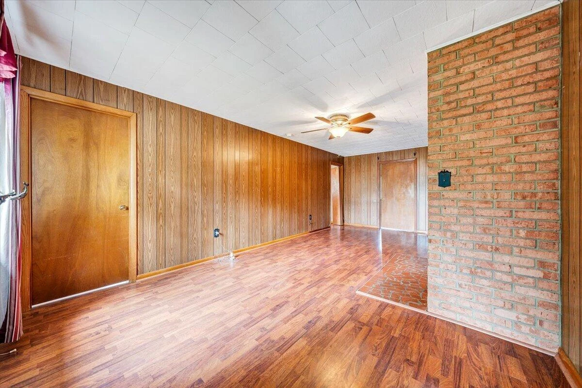 93 Forest AVE - Photo 16