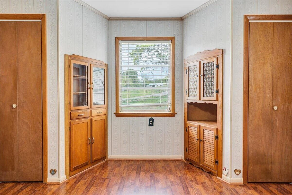 93 Forest AVE - Photo 21