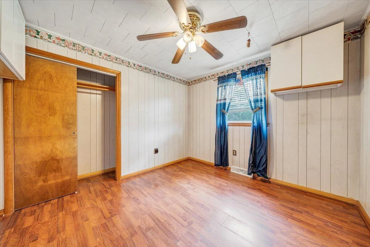 93 Forest AVE - Photo 24