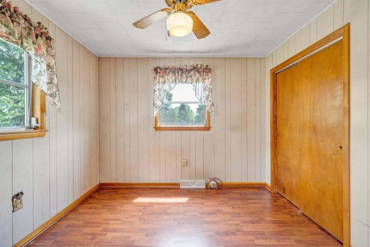 93 Forest AVE - Photo 27