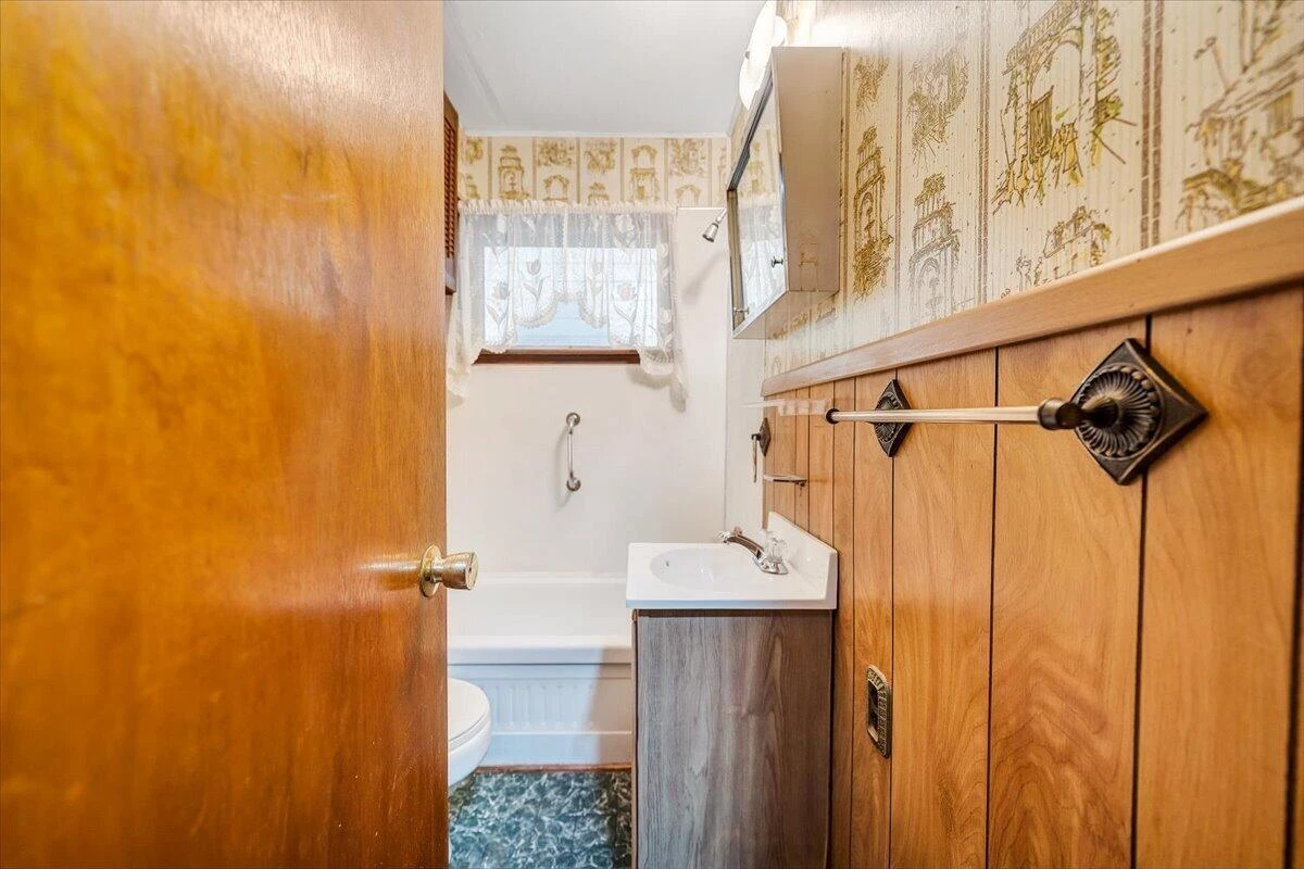 93 Forest AVE - Photo 30