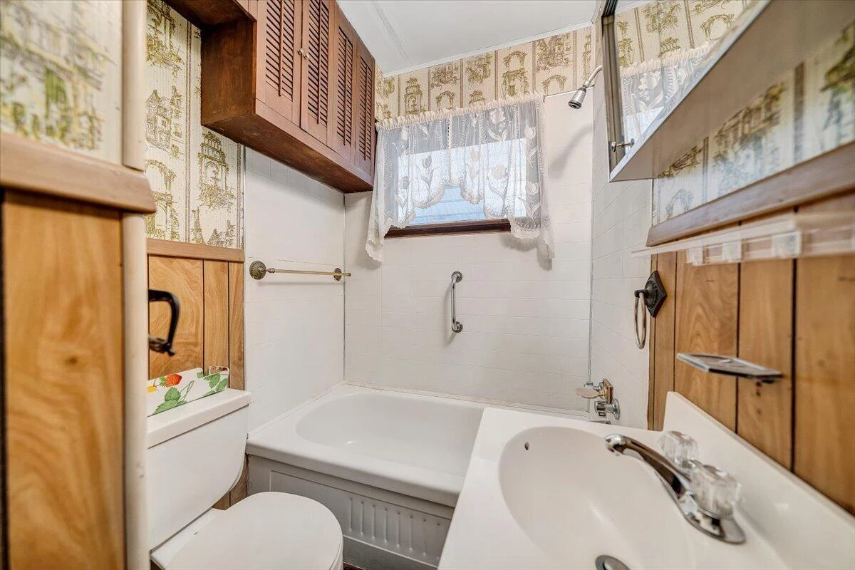 93 Forest AVE - Photo 31