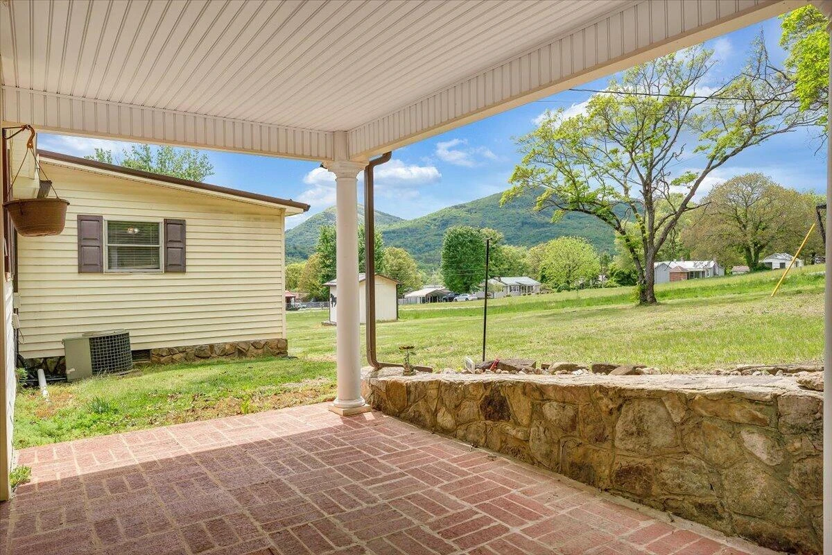 93 Forest AVE - Photo 35