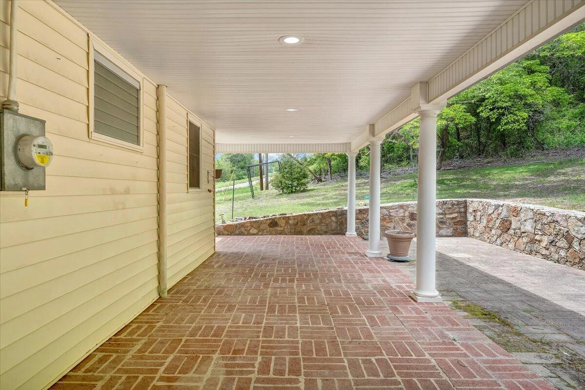 93 Forest AVE - Photo 36