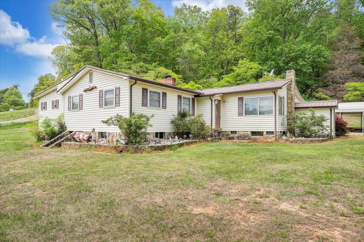 93 Forest AVE - Photo 51