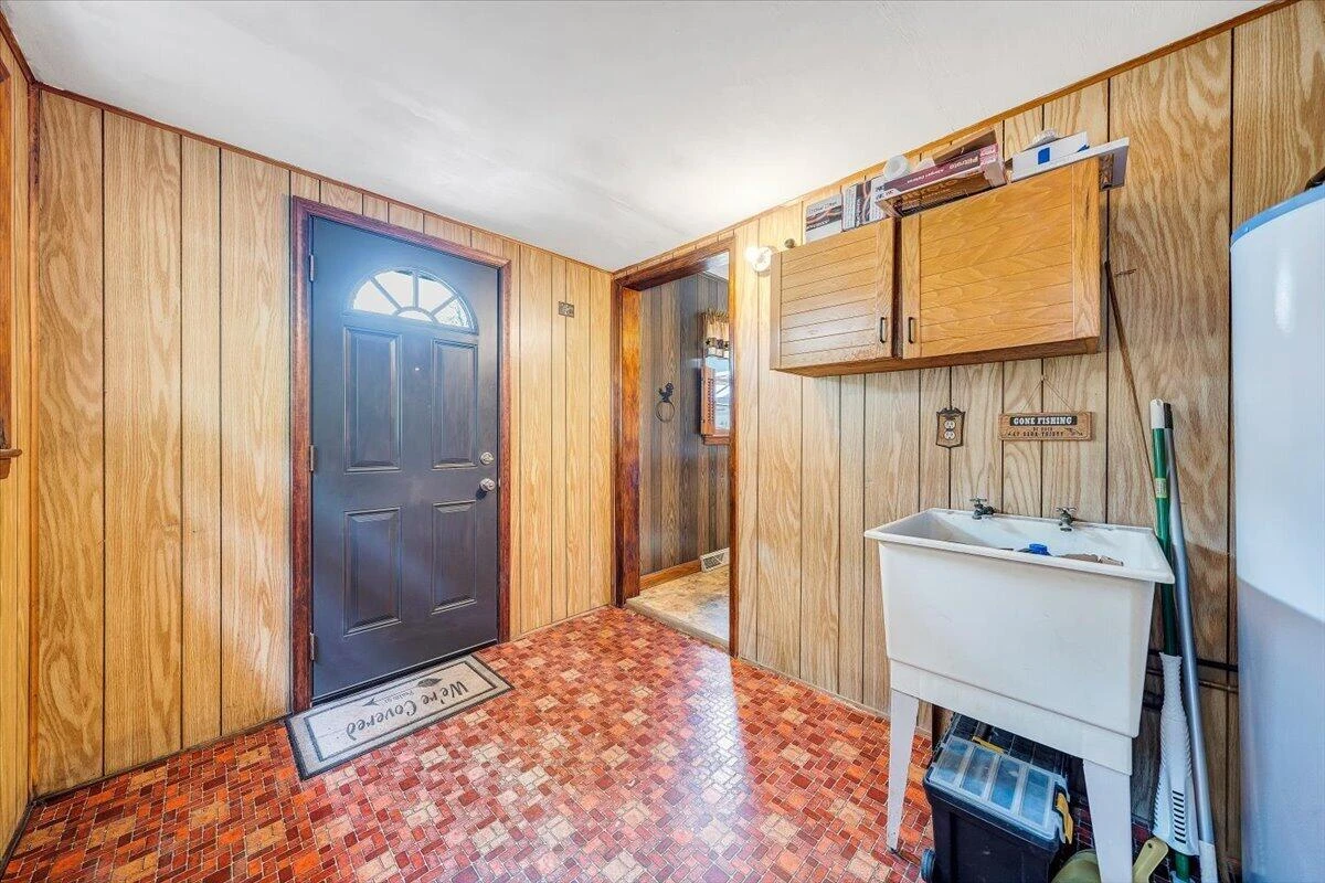 93 Forest AVE - Photo 10