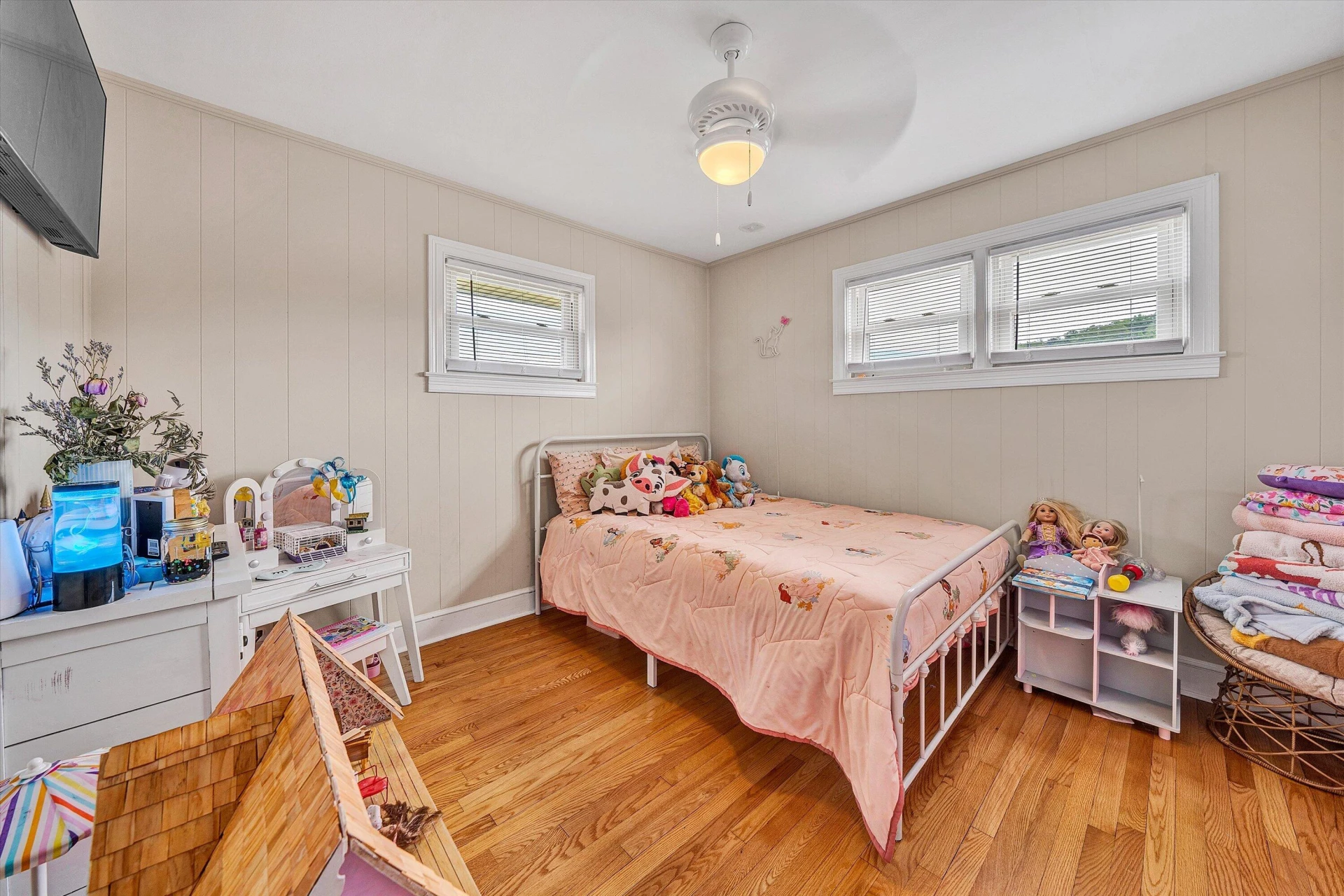 135 CENTER ST - Photo 24