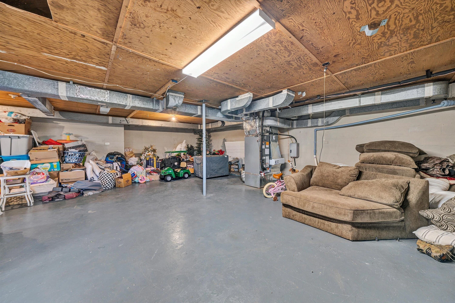 135 CENTER ST - Photo 27
