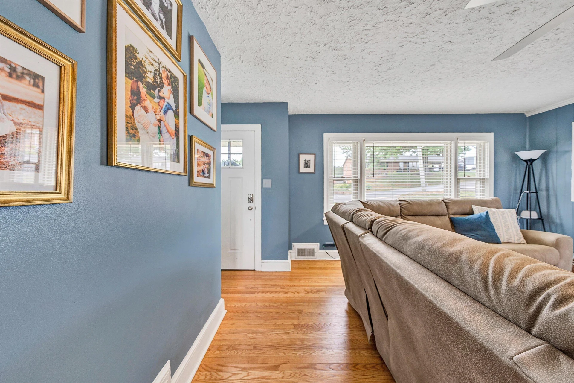 135 CENTER ST - Photo 7