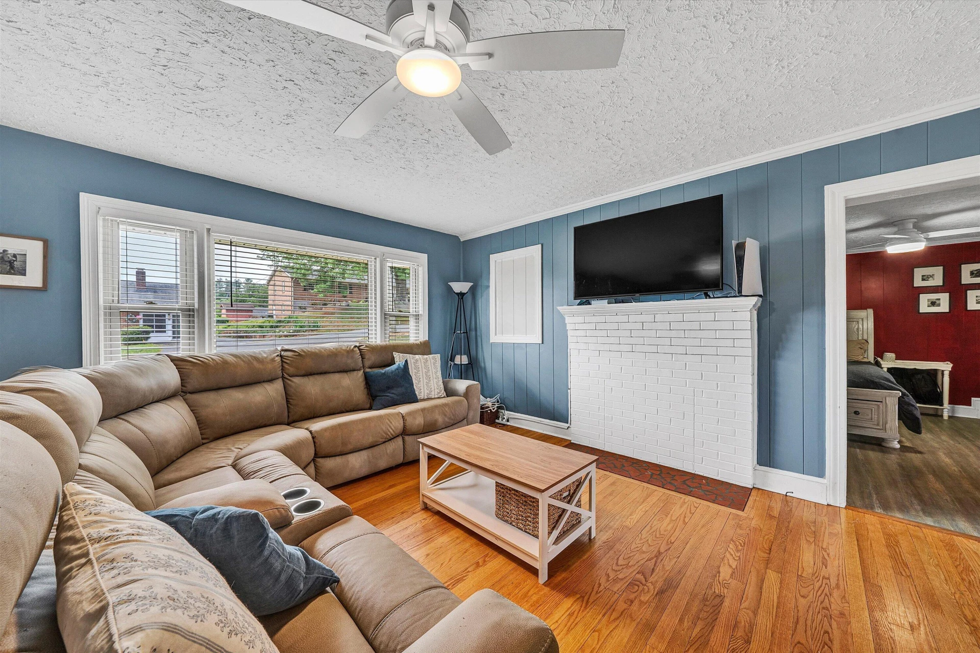 135 CENTER ST - Photo 9