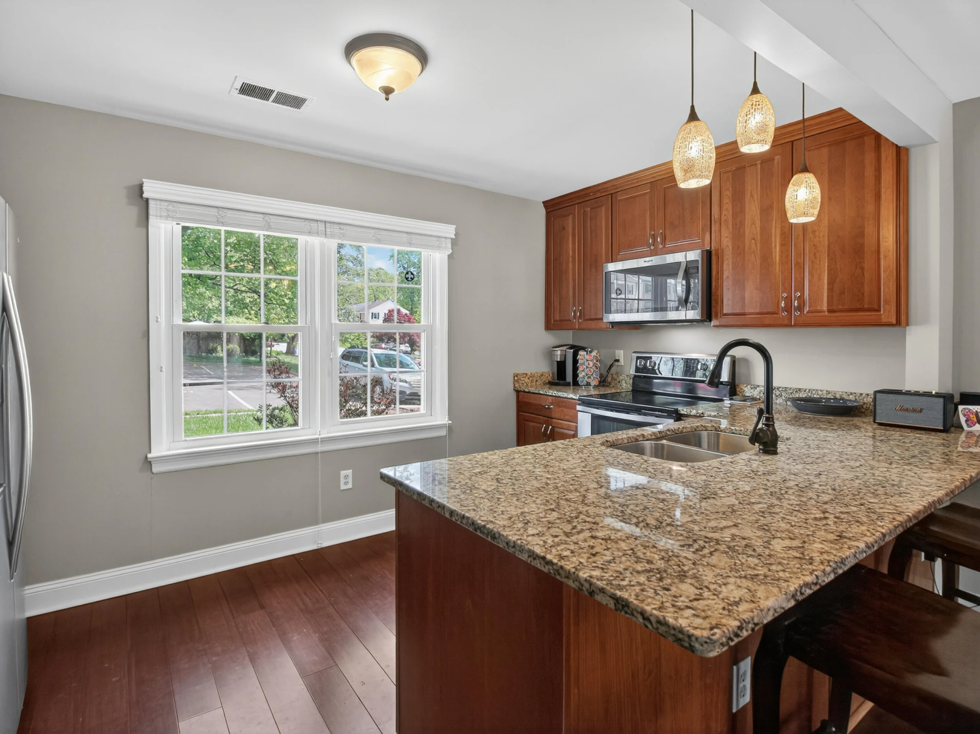 120 Camelot CT - Photo 13
