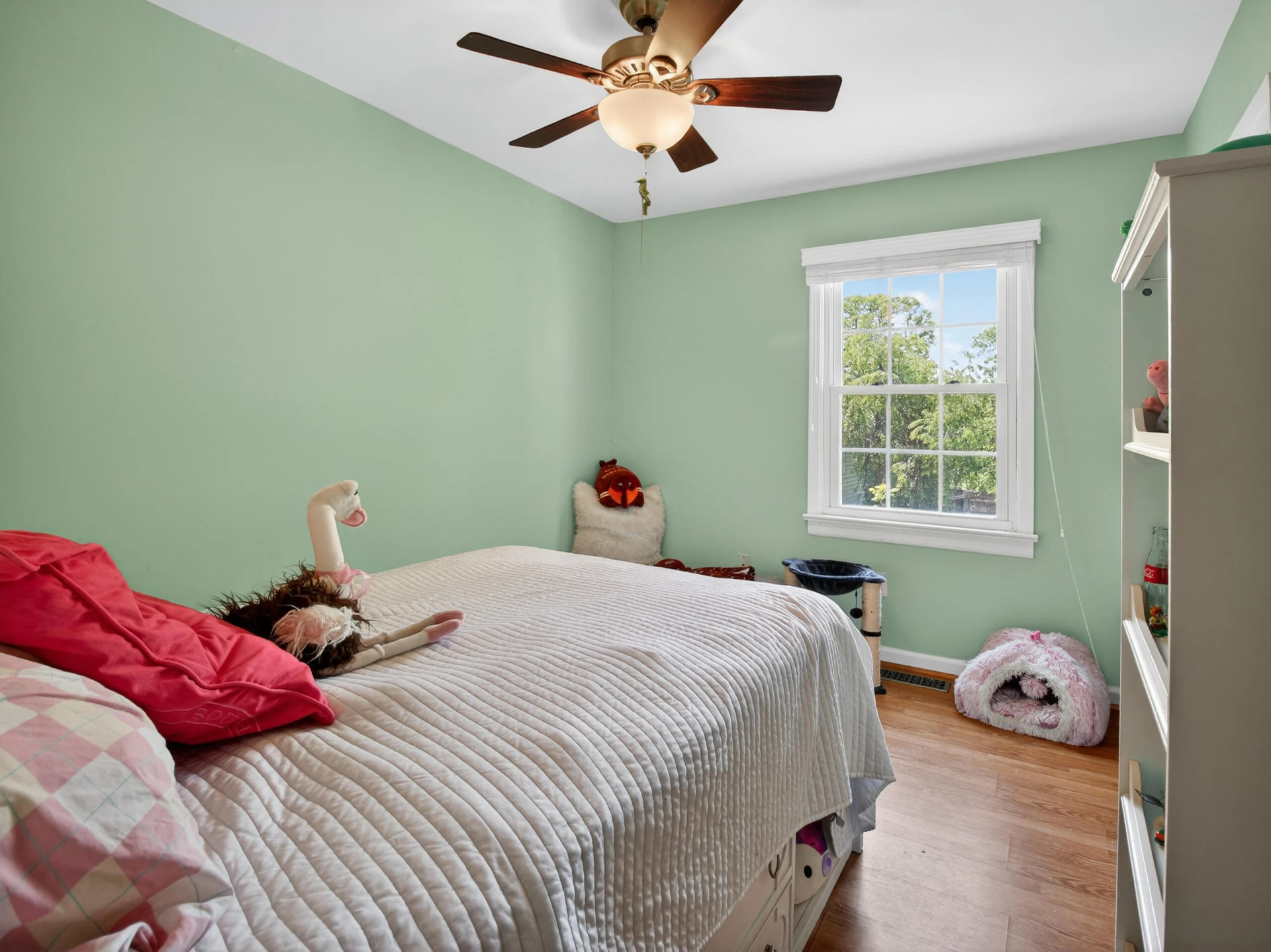120 Camelot CT - Photo 25