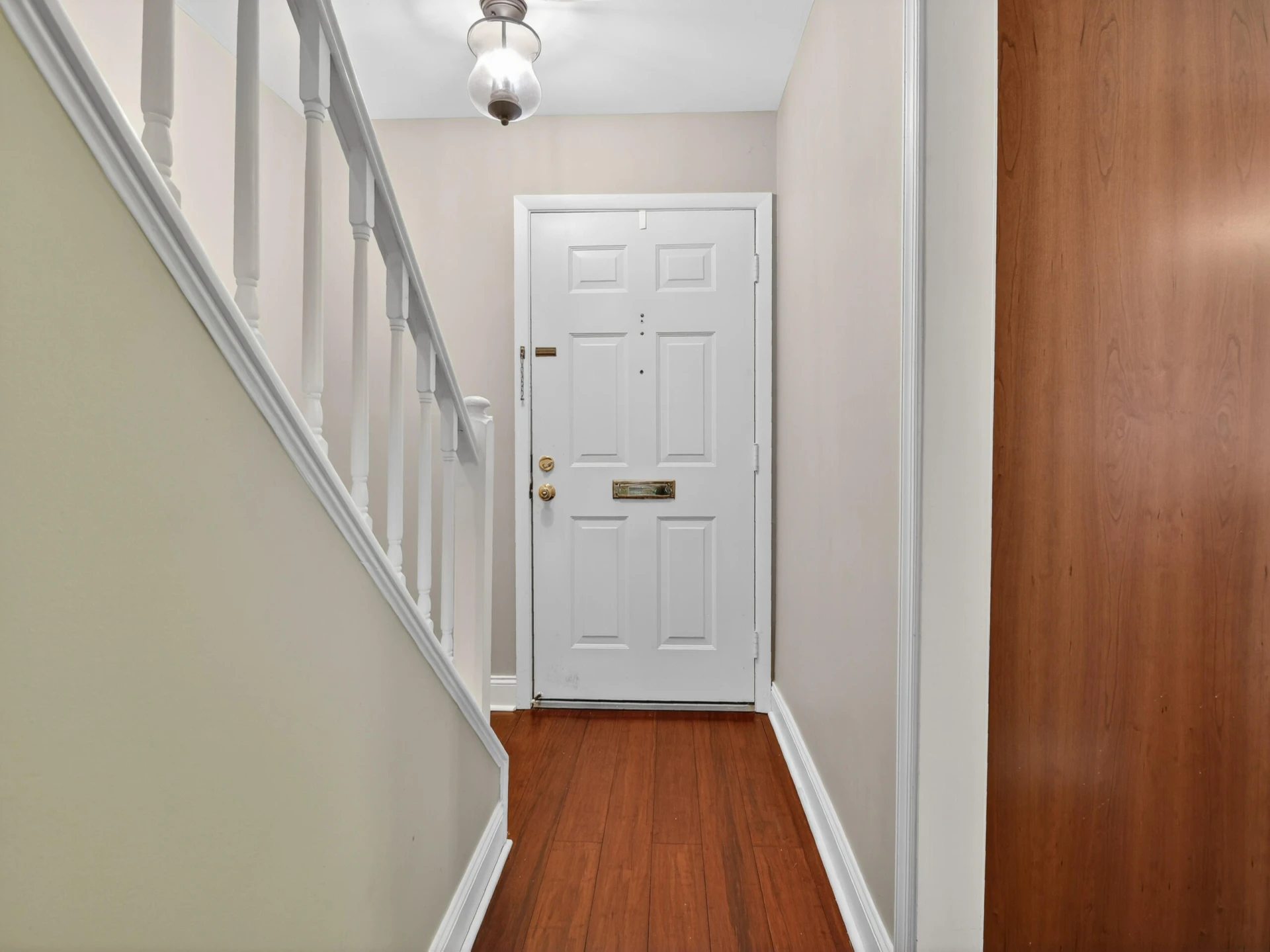 120 Camelot CT - Photo 5