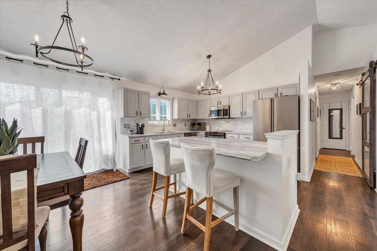 439 Howard DR - Photo 13