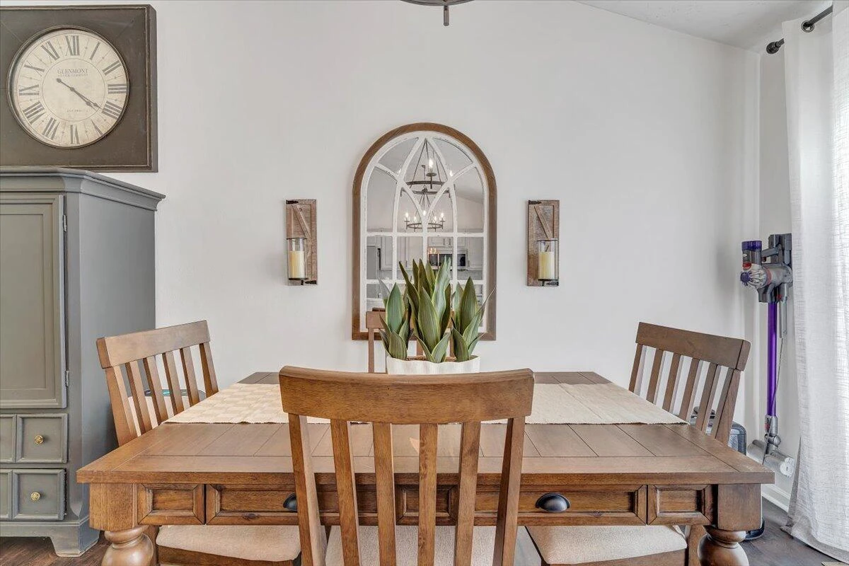 439 Howard DR - Photo 14