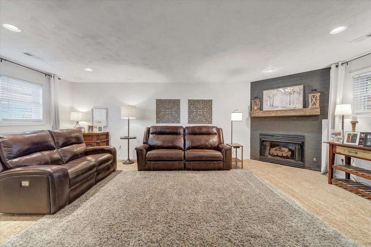 439 Howard DR - Photo 29
