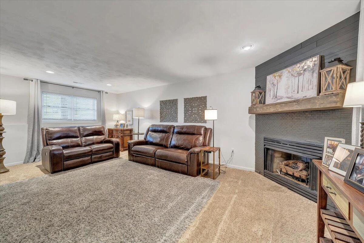 439 Howard DR - Photo 32