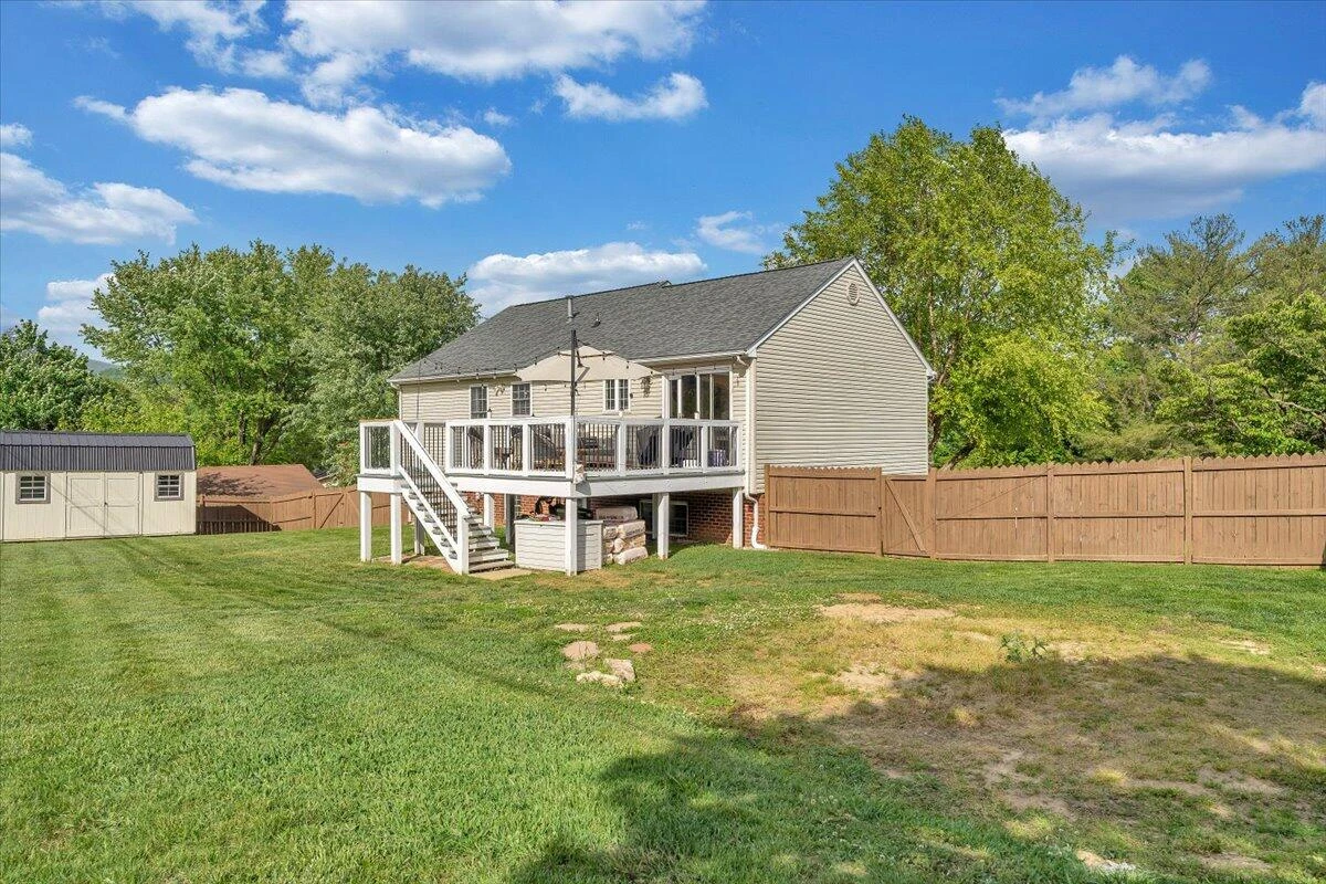 439 Howard DR - Photo 40