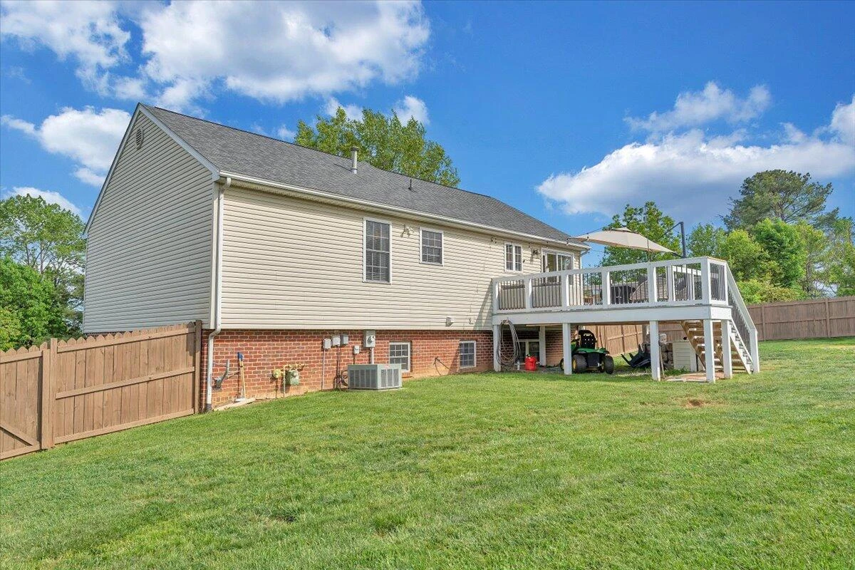 439 Howard DR - Photo 44