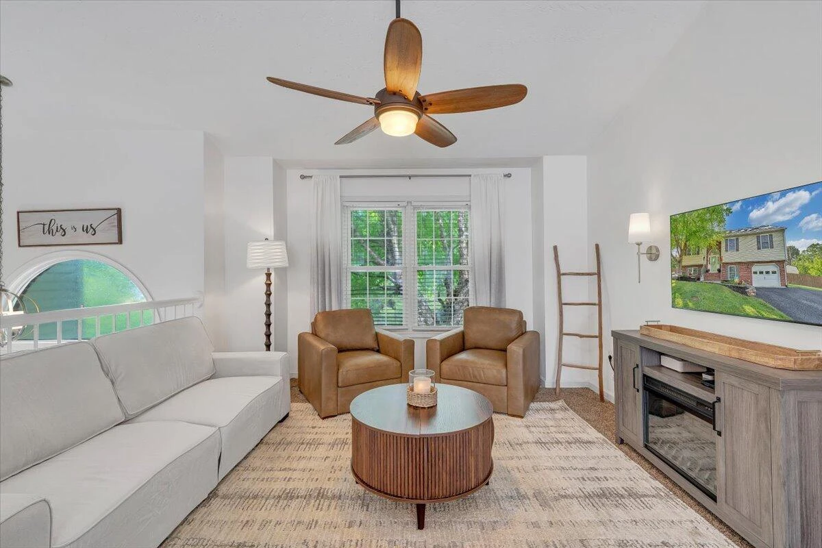439 Howard DR - Photo 10