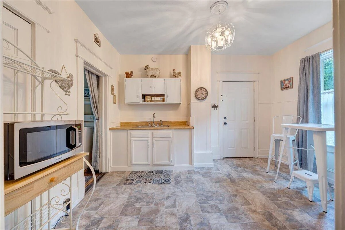 1524 Tazewell AVE - Photo 18