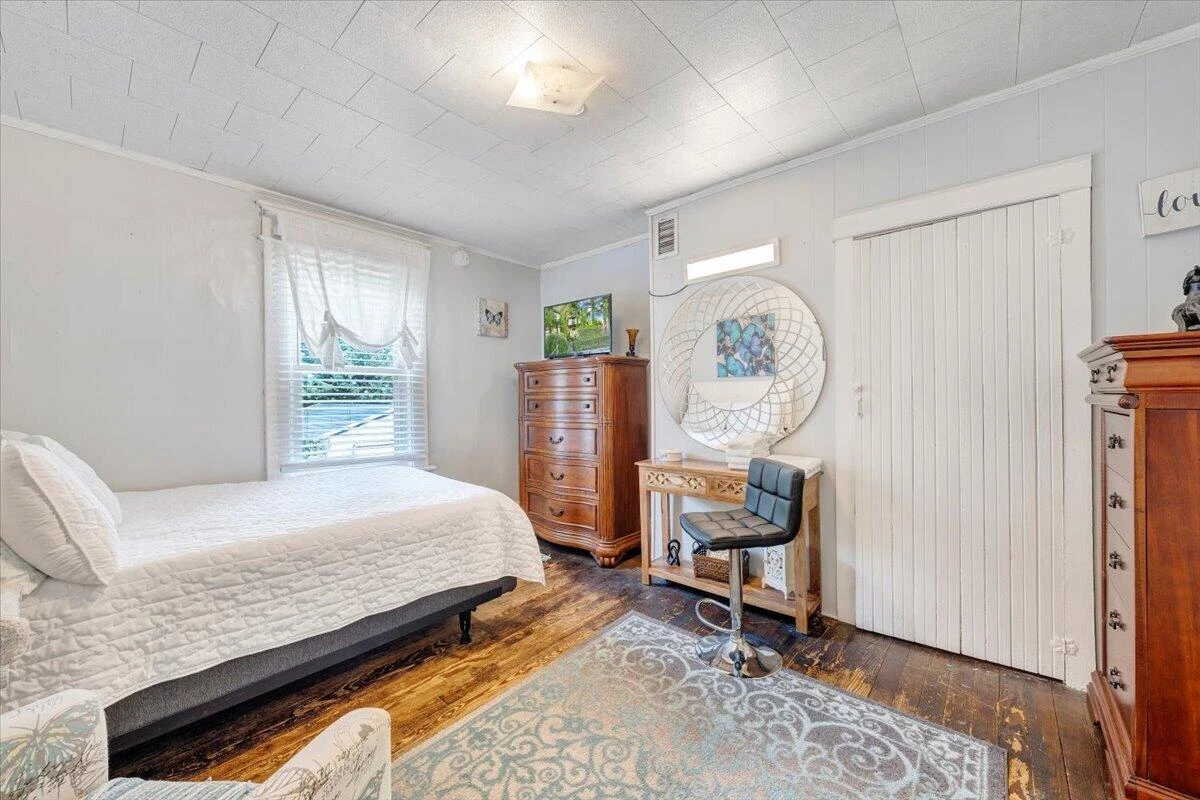 1524 Tazewell AVE - Photo 32