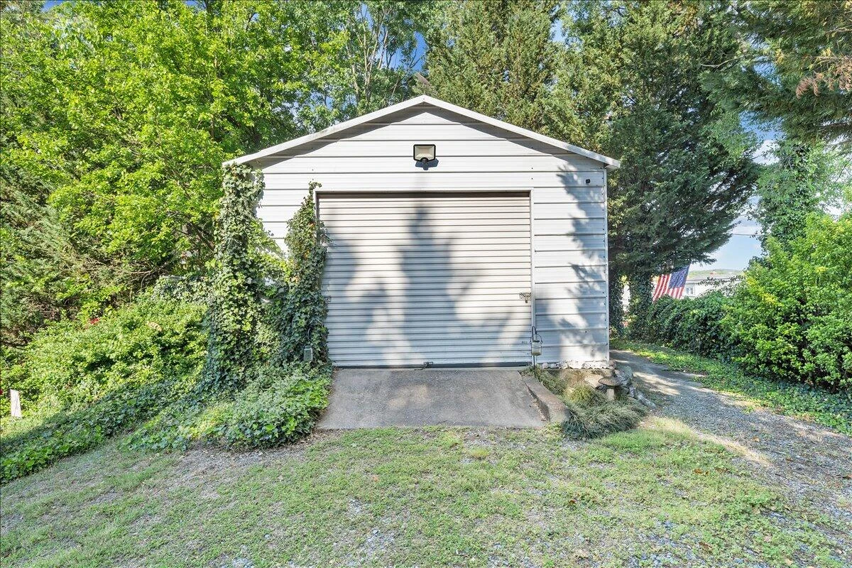 1524 Tazewell AVE - Photo 39