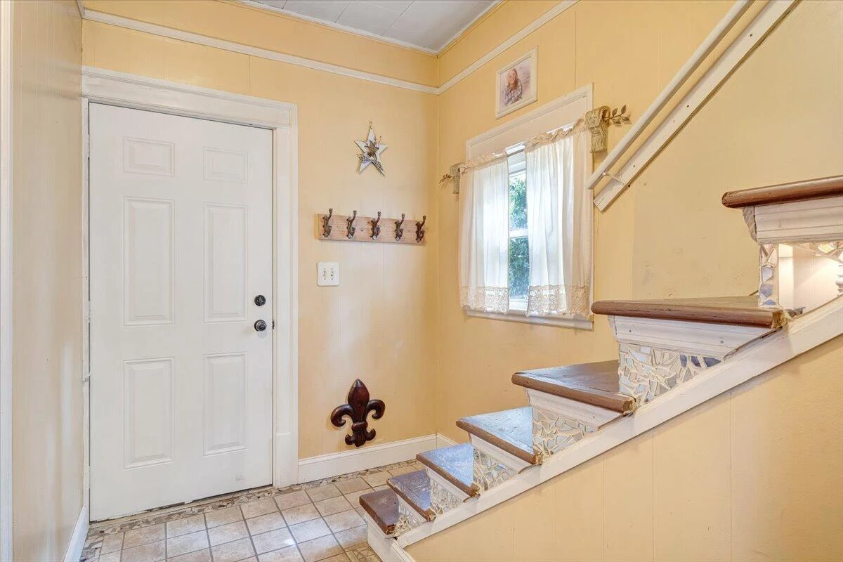 1524 Tazewell AVE - Photo 9