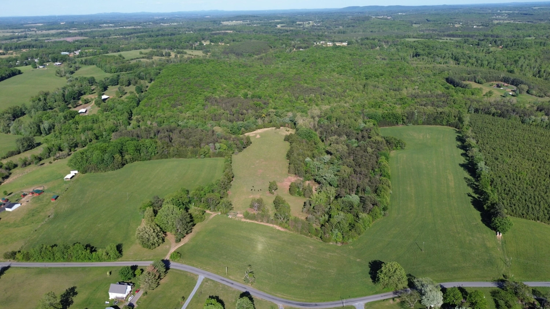 2556 Rock Cliff RD - Photo 3