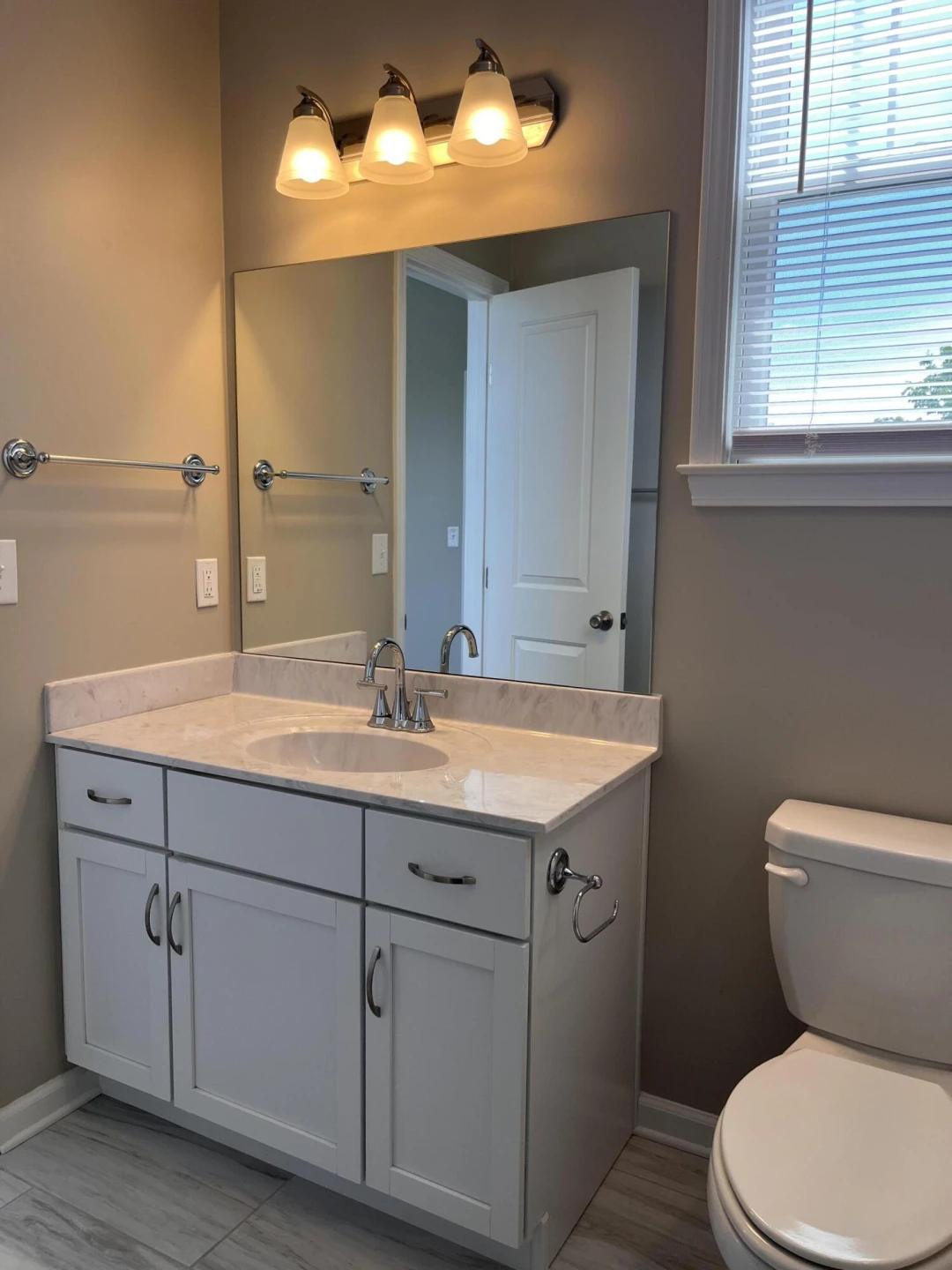3602 Colonial Green CIR - Photo 24