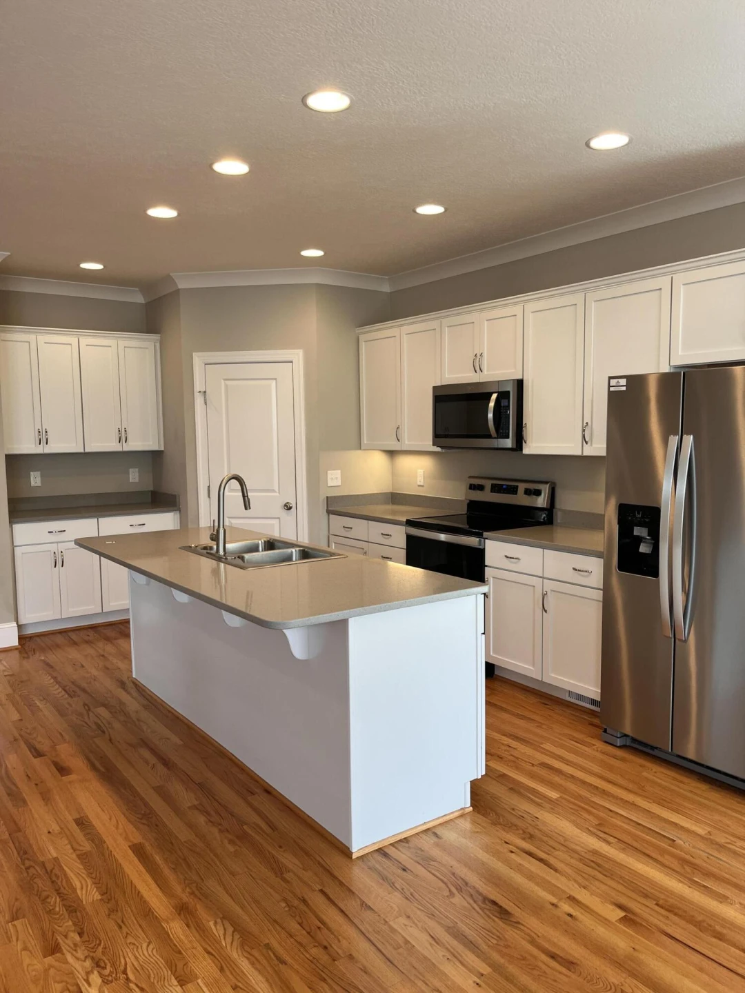 3602 Colonial Green CIR - Photo 3