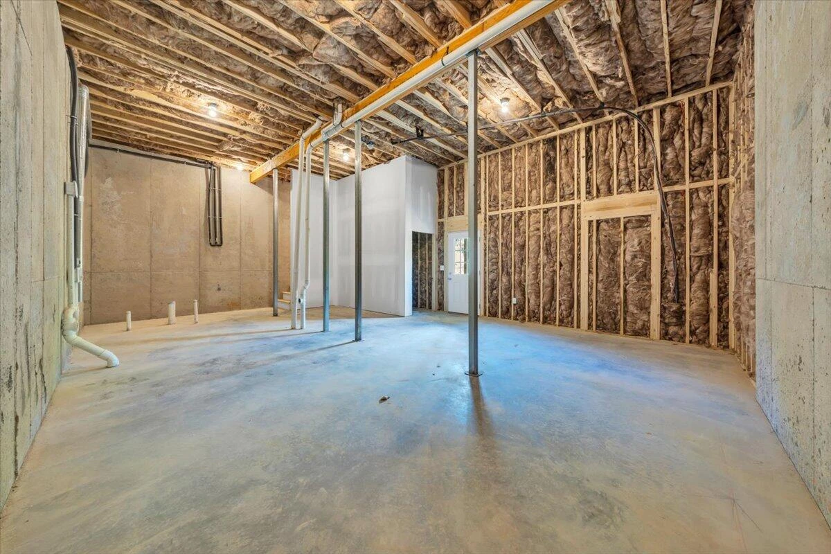 4626 Autumn LN - Photo 18
