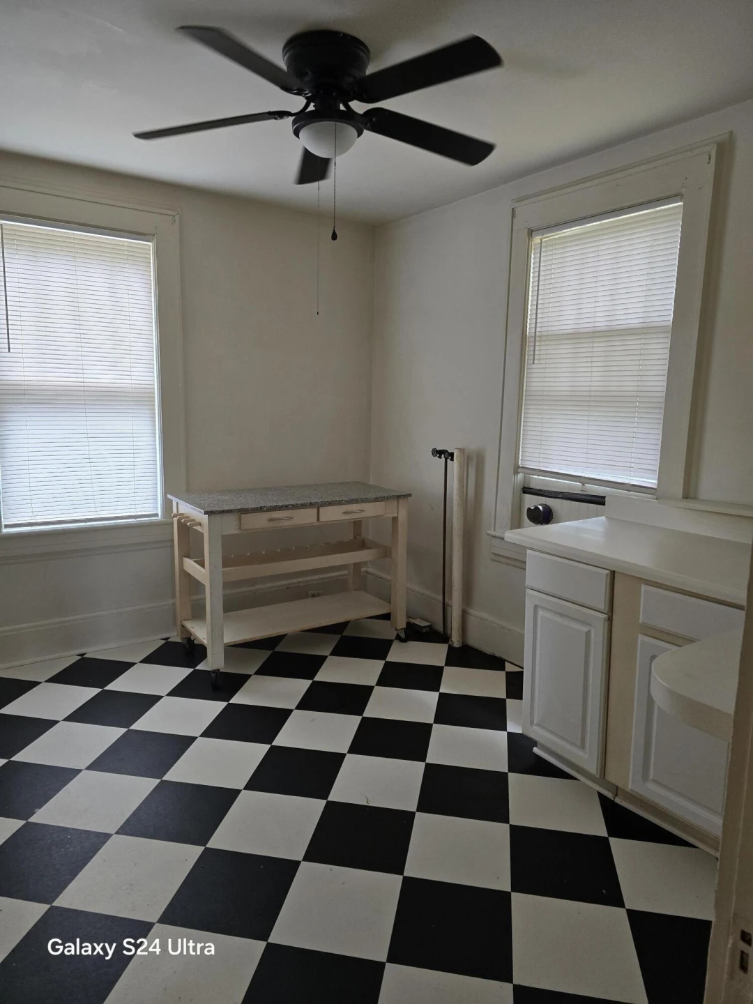 113 Princeton CIR - Photo 3