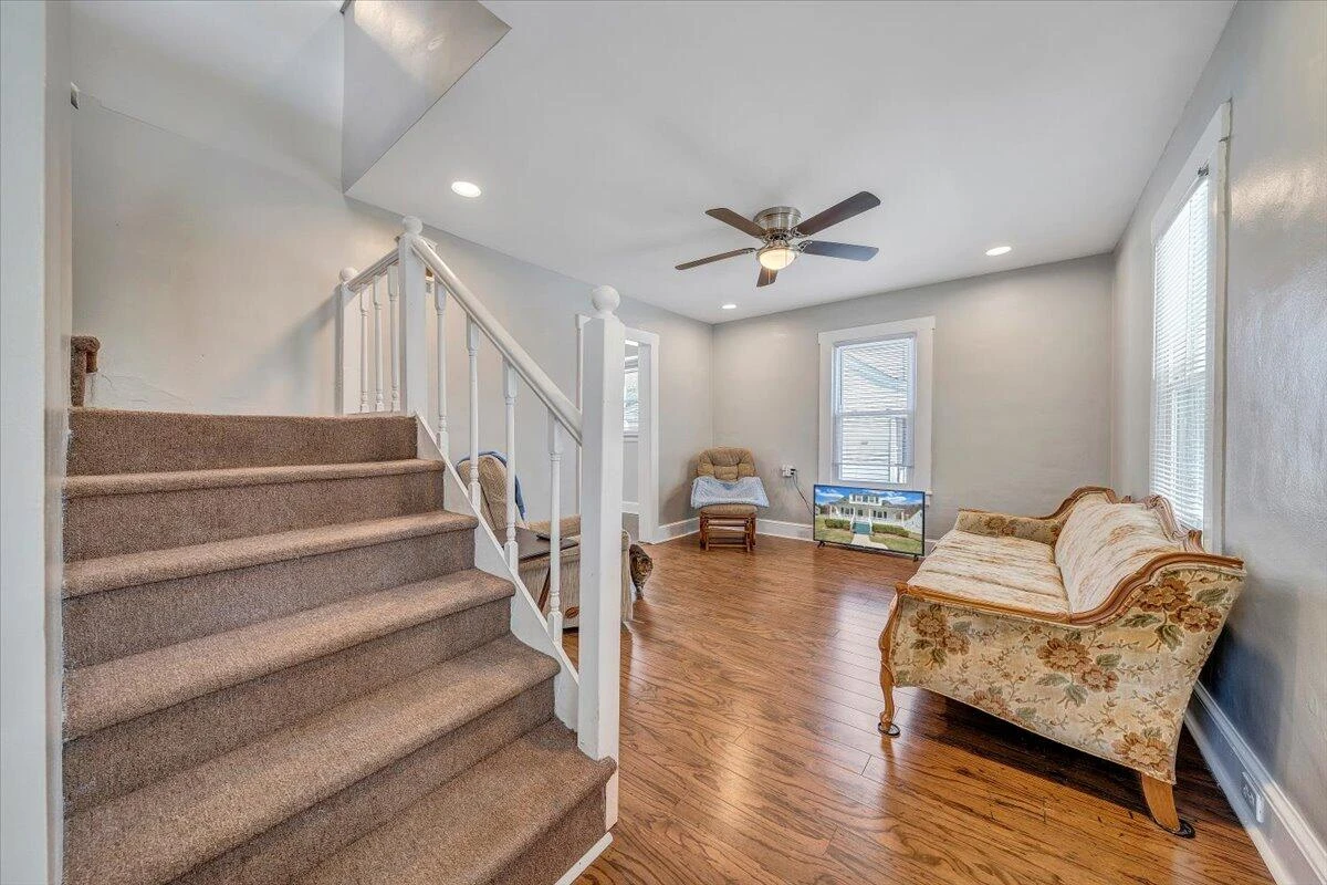 2725 Garden City BLVD - Photo 14