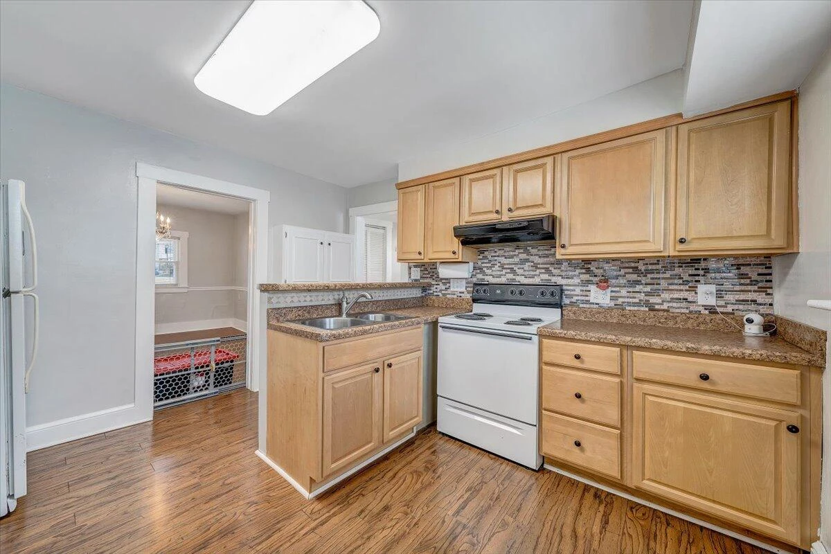 2725 Garden City BLVD - Photo 18