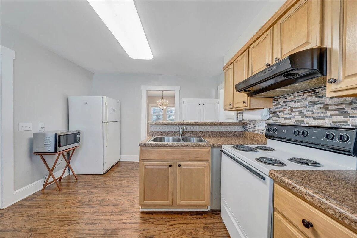 2725 Garden City BLVD - Photo 19