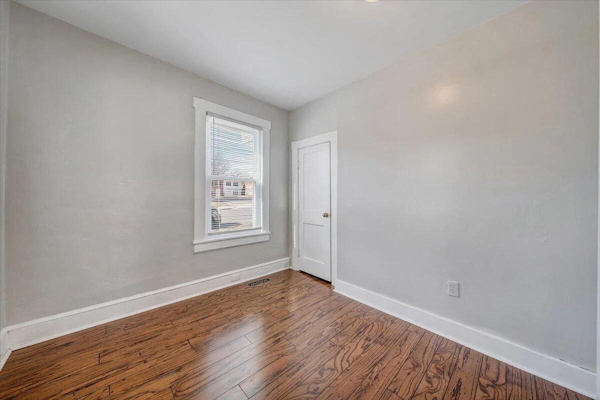 2725 Garden City BLVD - Photo 28