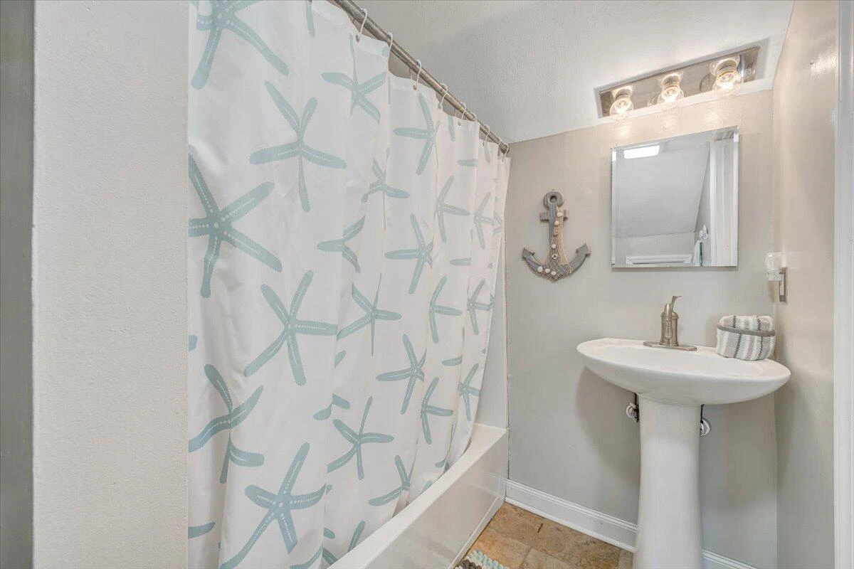 2725 Garden City BLVD - Photo 34