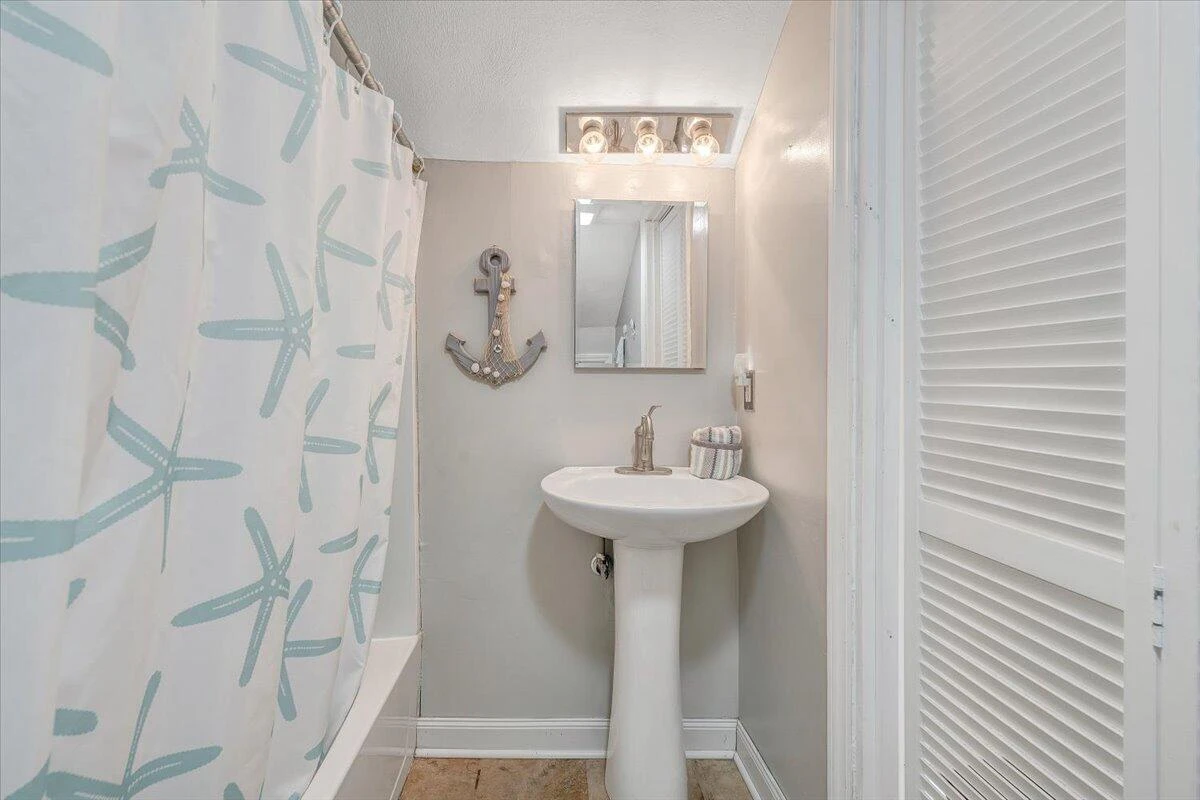 2725 Garden City BLVD - Photo 35