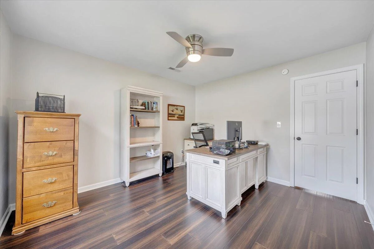 1721 Mill Pond DR - Photo 33