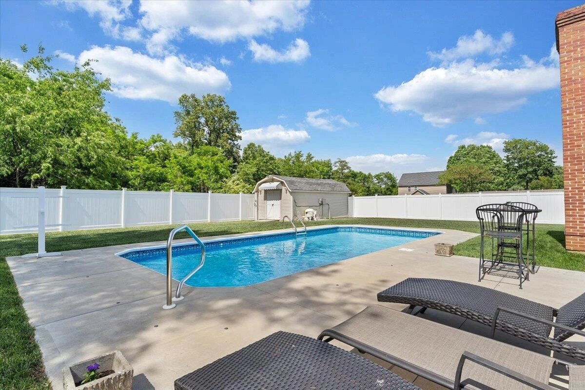 1721 Mill Pond DR - Photo 42