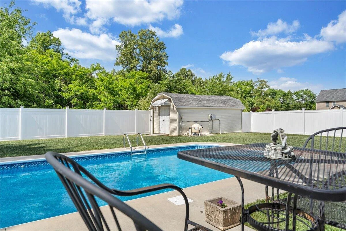 1721 Mill Pond DR - Photo 43