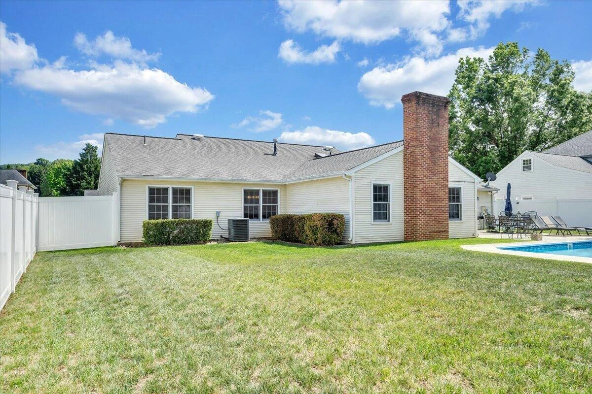 1721 Mill Pond DR - Photo 48