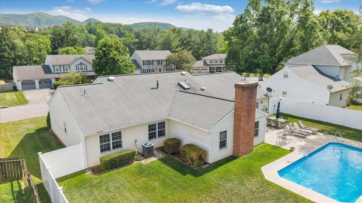 1721 Mill Pond DR - Photo 49