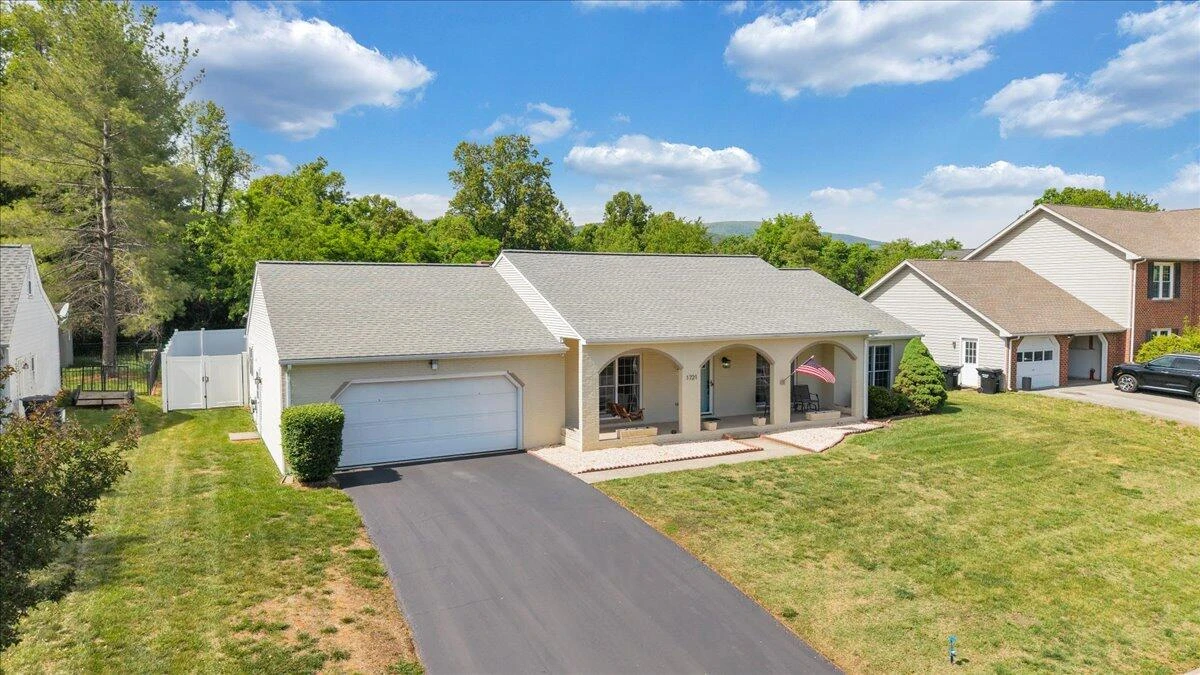 1721 Mill Pond DR - Photo 52