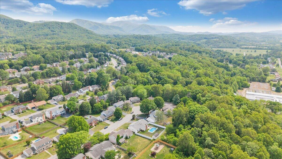 1721 Mill Pond DR - Photo 60