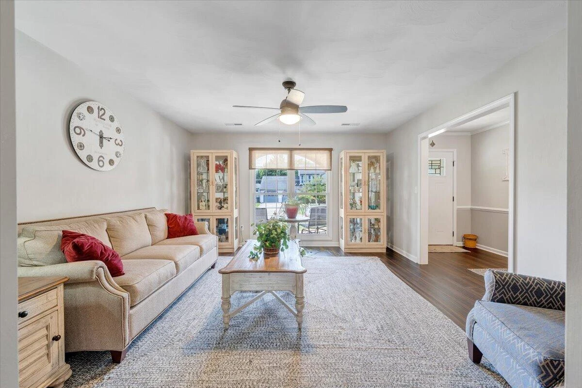 1721 Mill Pond DR - Photo 10