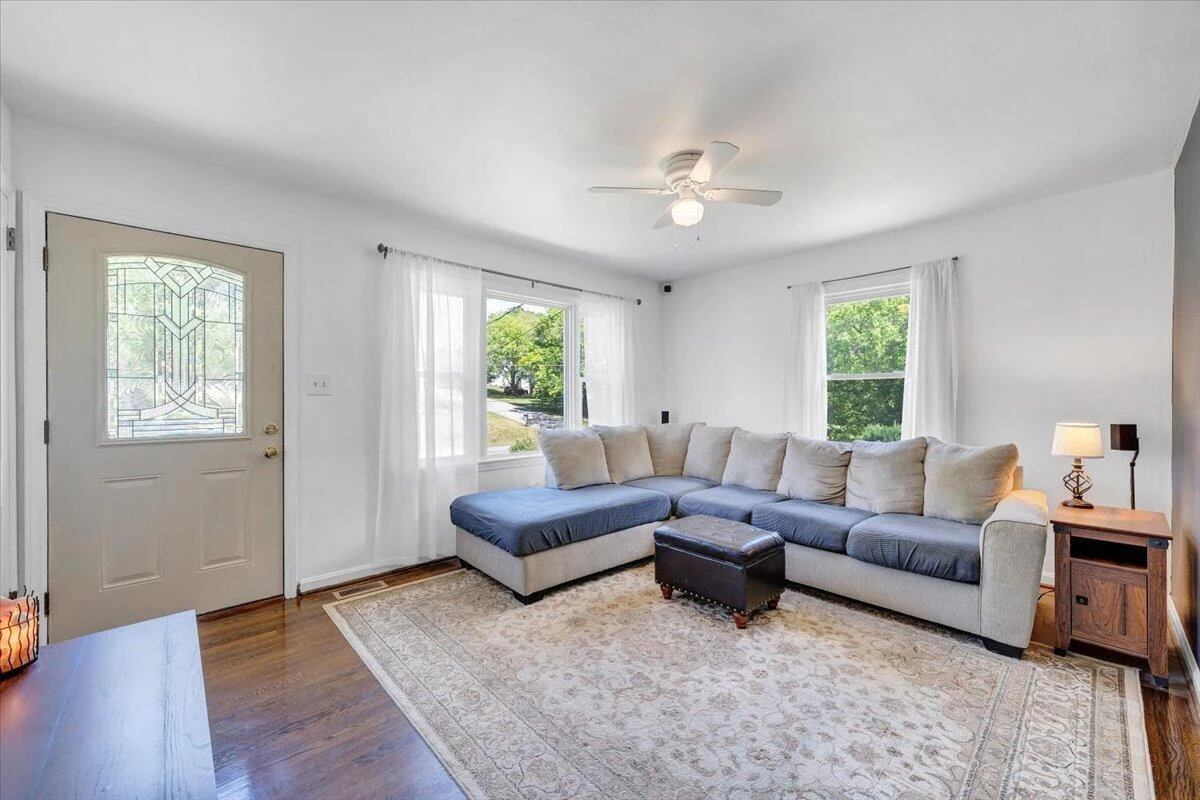 5112 Oak Grove BLVD - Photo 5