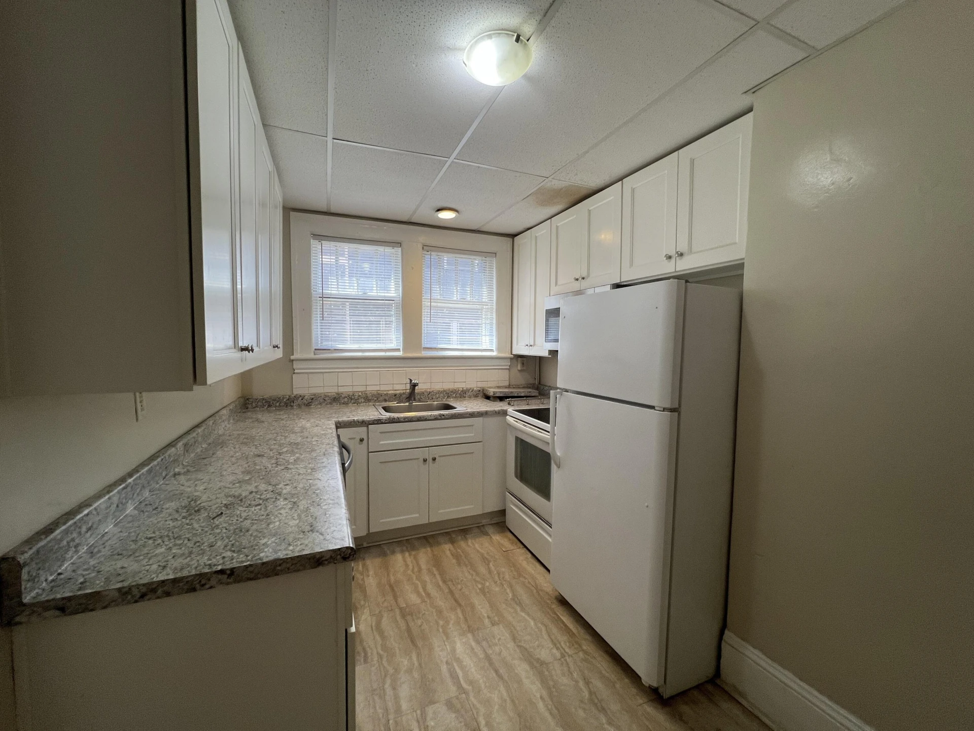 2011 Denniston AVE - Photo 12